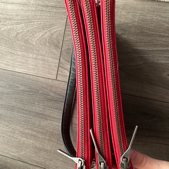 Matt & Nat Red and Black Clutch with Sleek Design - Picture 5 of 9